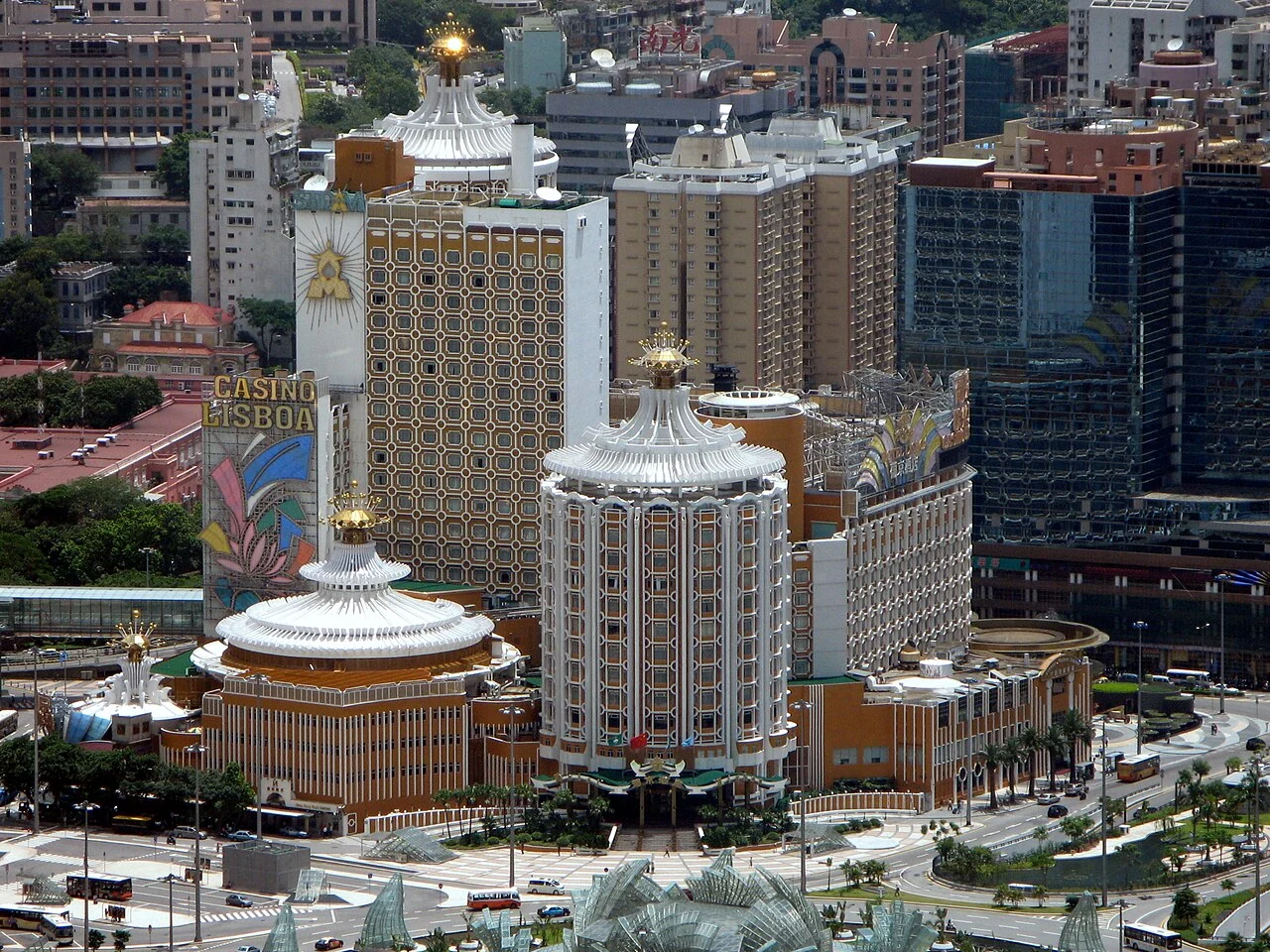 The curved facade of the original Hotel Lisboa complex in Macao